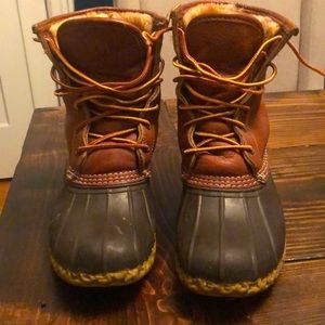 Womens Shearling Lined LL Bean Duck Boots WITH shearling foot insert